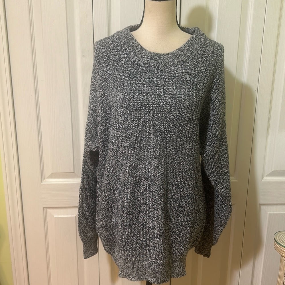 Lint Xin oversized sweater